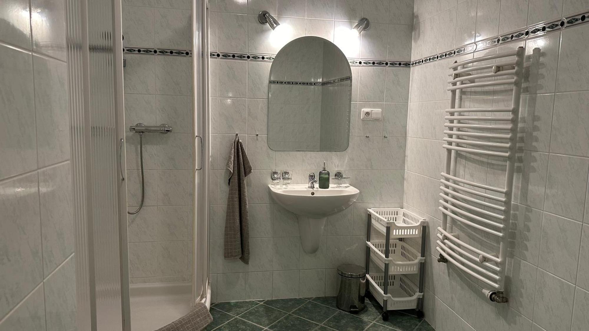 Hotel Pod Vlekem Loučná pod Klínovcem Buitenkant foto